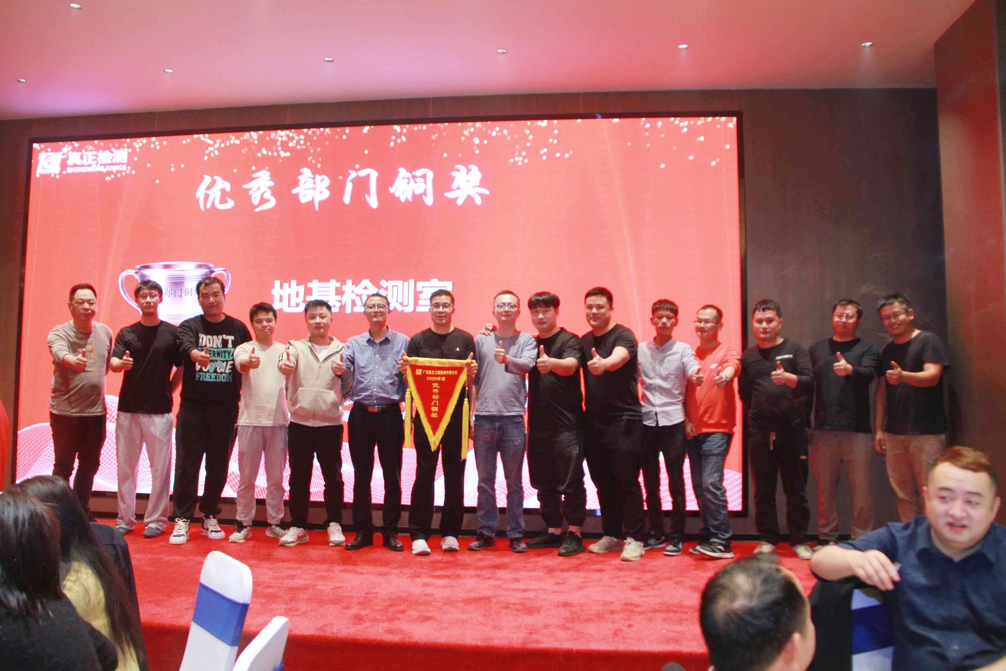 108-21.jpg 108-21.jpg